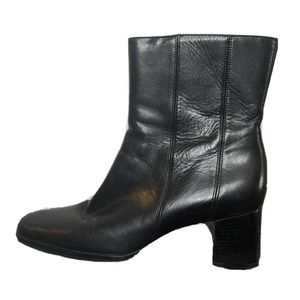 Vintage Selena’s Women Black Leather Square Toe 2 Inch Heeled Ankle Boots - 8.5